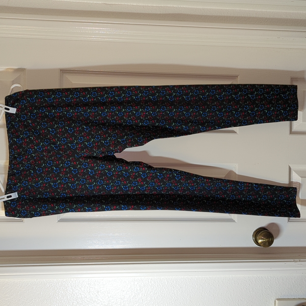 LuLaRoe Tall & Curvy Leggings Flowers